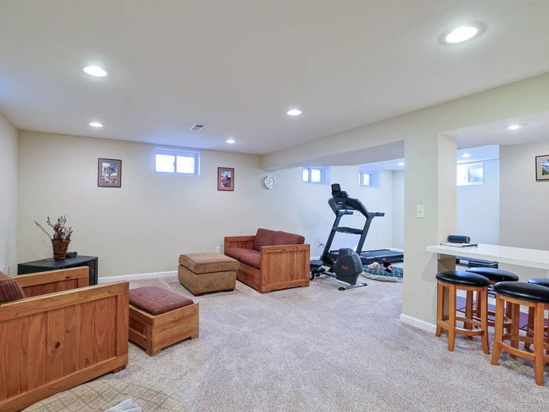 8410 Sunrise Avenue, Springfield Township, OH 45231 Photo 31