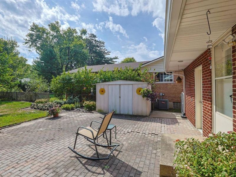 8410 Sunrise Avenue, Springfield Township, OH 45231 Photo 37