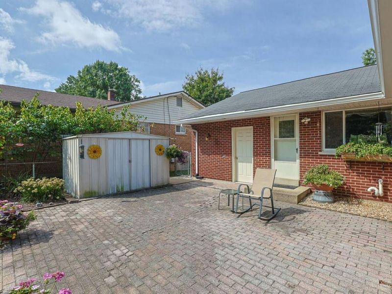 8410 Sunrise Avenue, Springfield Township, OH 45231 Photo 38
