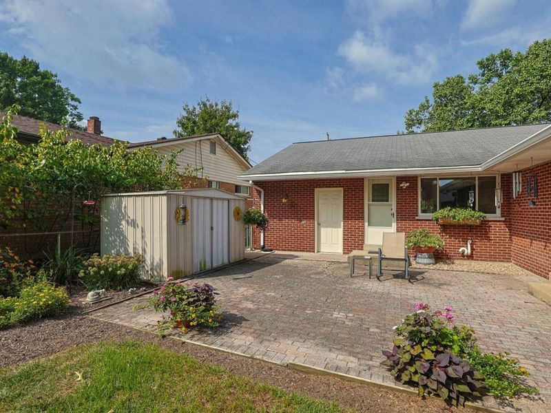 8410 Sunrise Avenue, Springfield Township, OH 45231 Photo 44