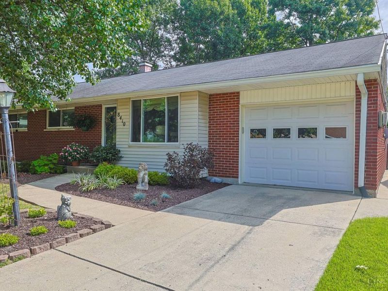 8410 Sunrise Avenue, Springfield Township, OH 45231 Photo 45