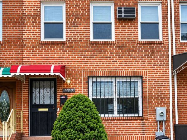 14803 61st Road , Flushing, NY 11367