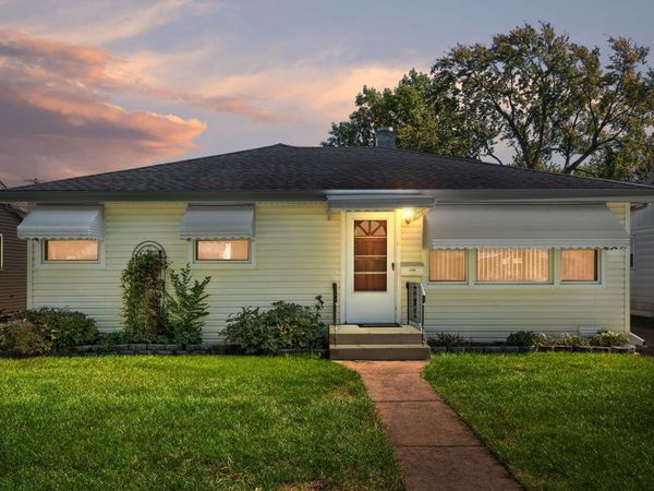 8729 S 51st Avenue , Oak Lawn, IL 60453