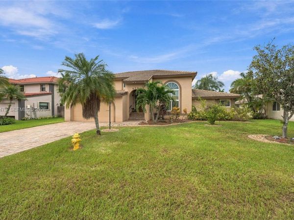 5361 Lancelot Ln , Davie, FL 33331