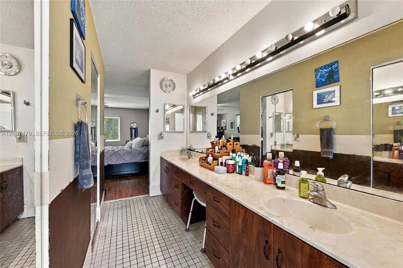 5361 Lancelot Ln , Davie, FL 33331 Photo