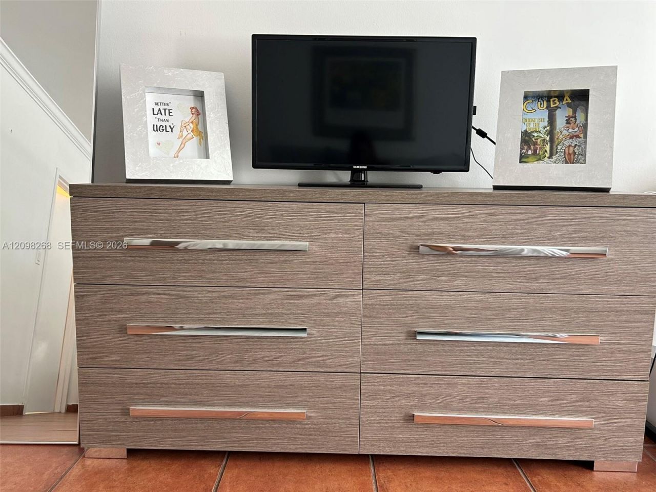 5401 Collins Ave, Unit 612, Miami Beach, FL 33140 Photo