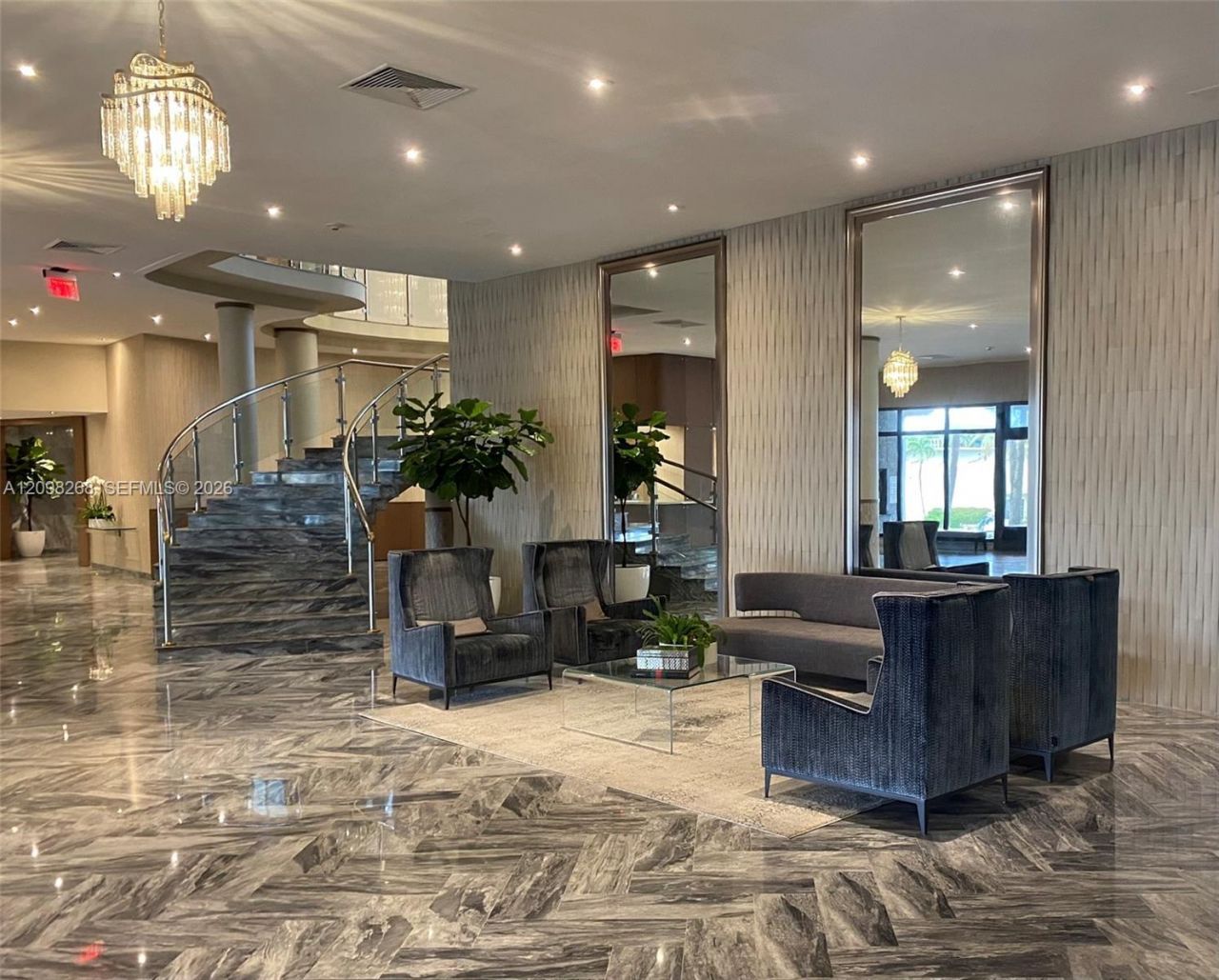 5401 Collins Ave, Unit 612, Miami Beach, FL 33140 Photo