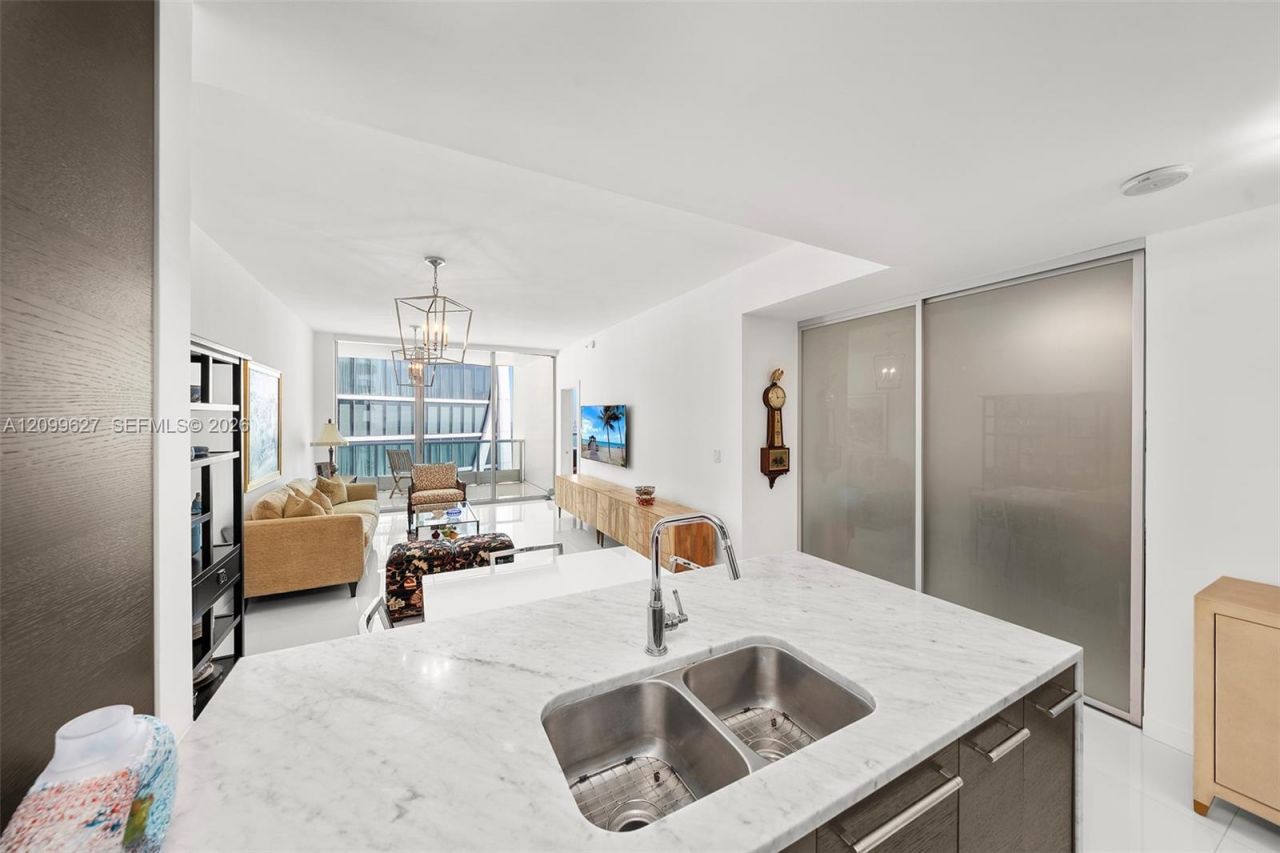 900 Biscayne Blvd , Unit 5310, Miami, FL 33132 Photo