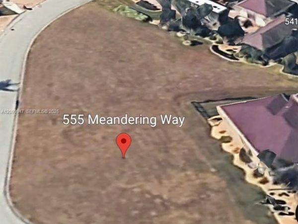 555 Meandering Way, Polk City, FL 33868