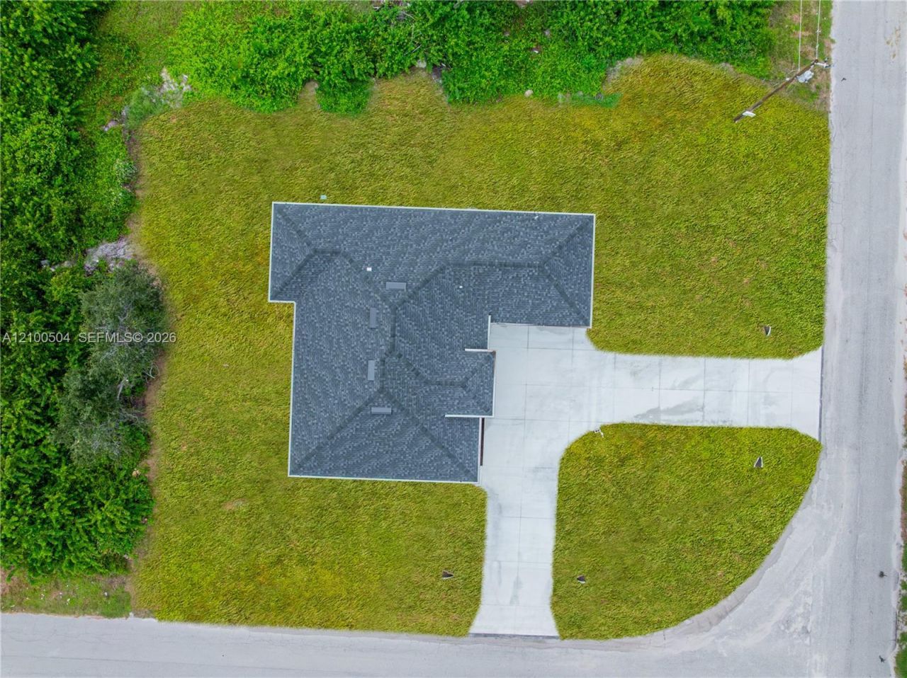 415 Chamonix Ave S , Lehigh Acres, FL 33974 Photo