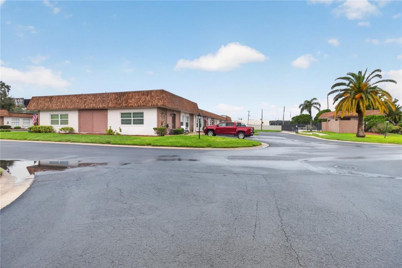 6176 Chesham Drive , Unit 8, New Port Richey, FL 34653 Photo