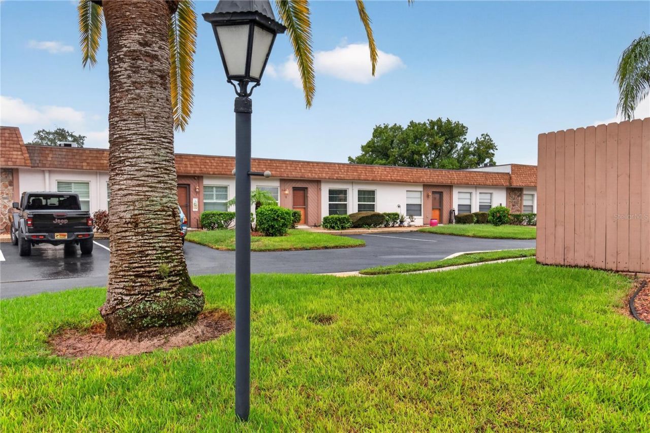 6176 Chesham Drive , Unit 8, New Port Richey, FL 34653 Photo
