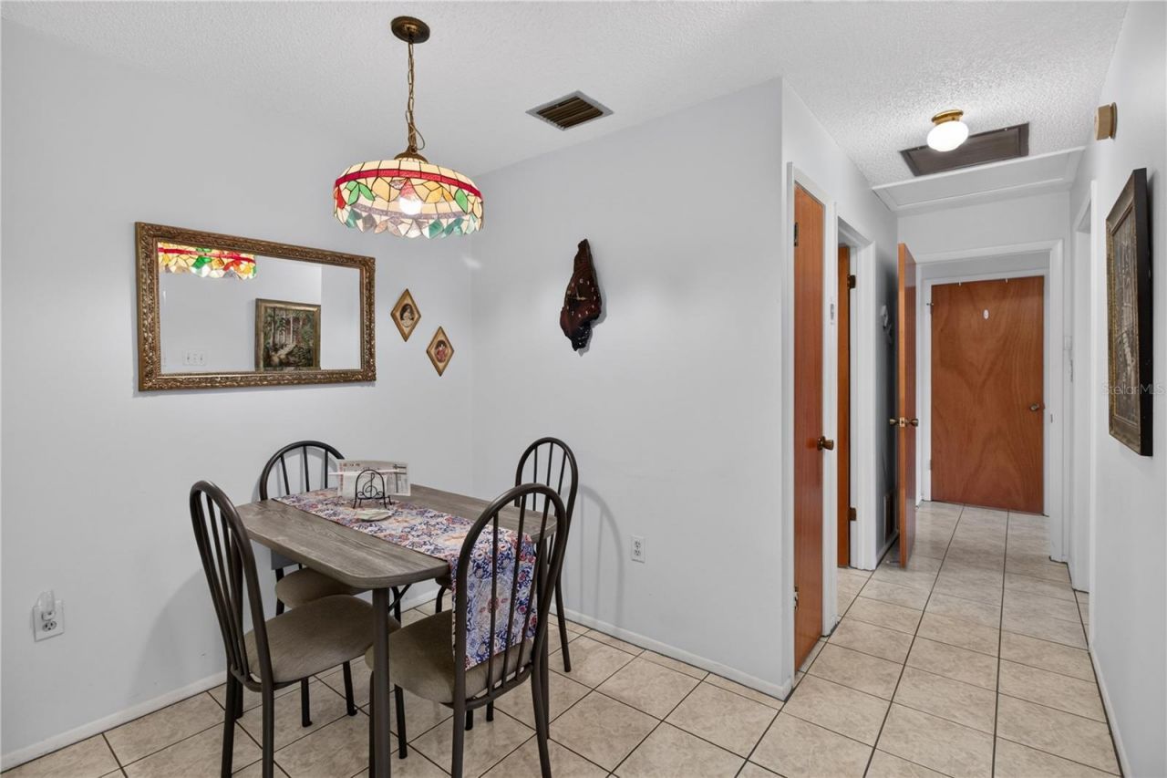 6176 Chesham Drive , Unit 8, New Port Richey, FL 34653 Photo