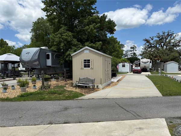 2826 NE 104TH AVENUE , SILVER SPRINGS, FL 34488