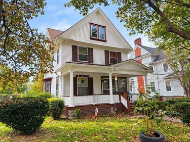 4305 Lake Avenue, Rochester, NY 14612