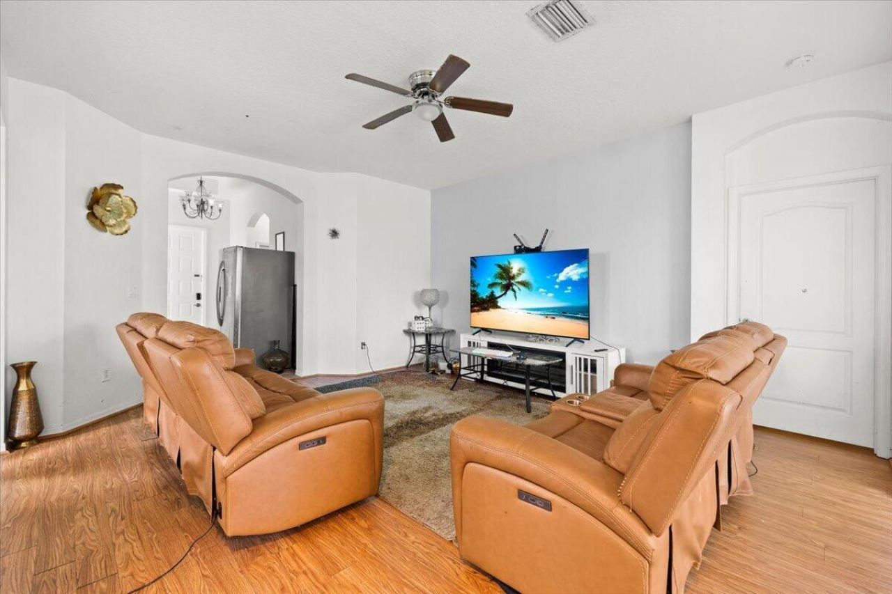 122 Seminole Lakes Drive, Royal Palm Beach, FL 33411 Photo
