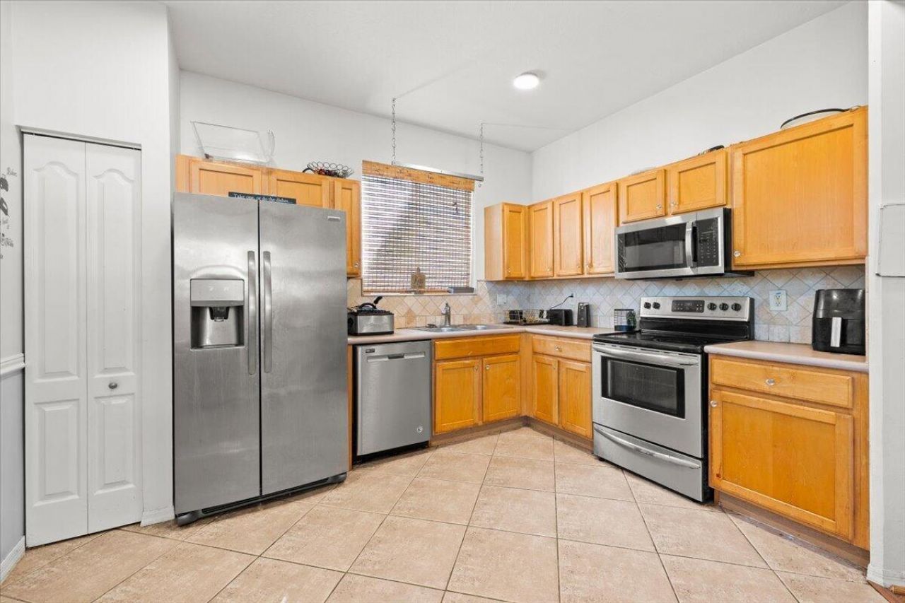 122 Seminole Lakes Drive, Royal Palm Beach, FL 33411 Photo