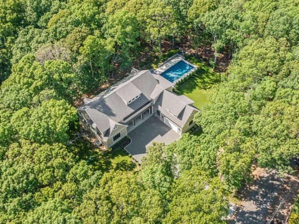 1355 Little Peconic Bay Road , Cutchogue, NY 11935