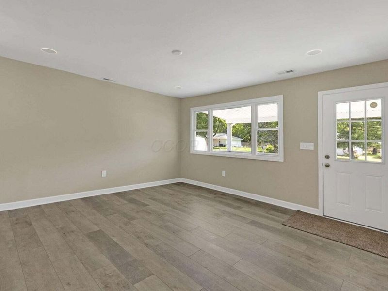 53 3rd Avenue SW, Etna, OH 43062 Photo 5