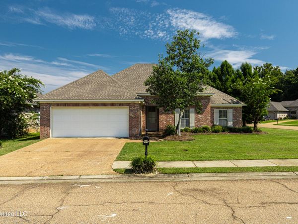 402 Montrose Place, Brandon, MS 39042