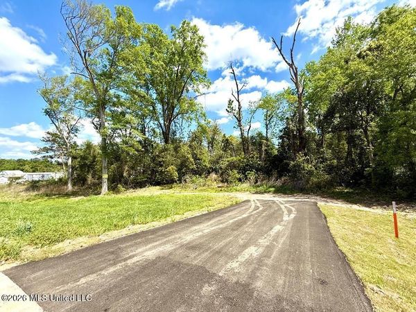714 N Curran Avenue, Picayune, MS 39466