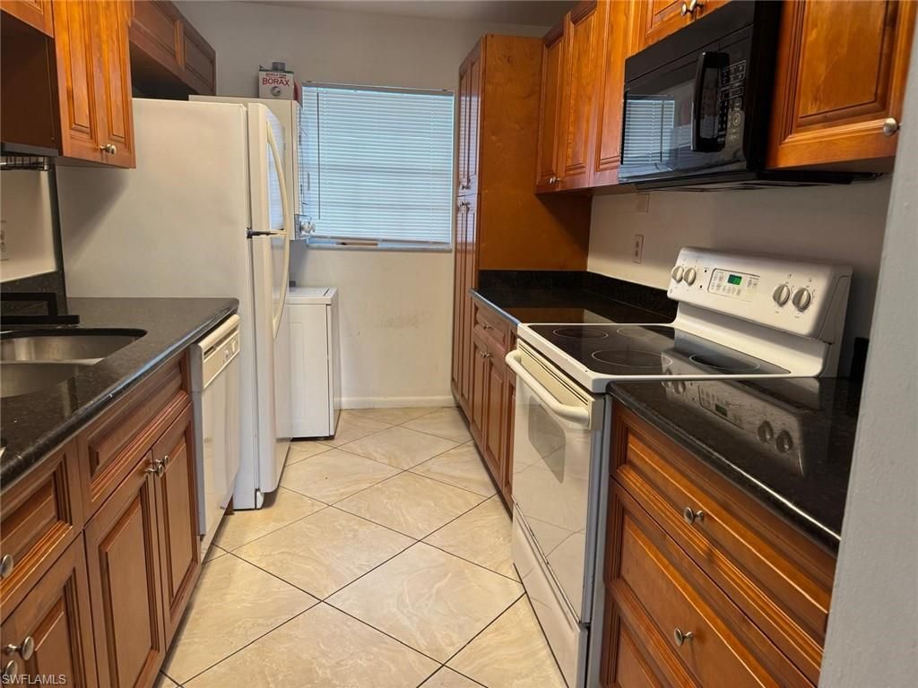4900 Biscayne Dr , Unit 21, Naples, FL 34112 Photo