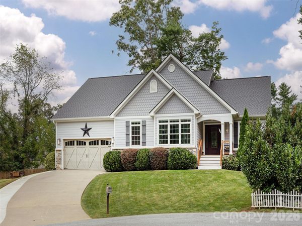 8 Broadmoor Drive, Arden, NC 28704