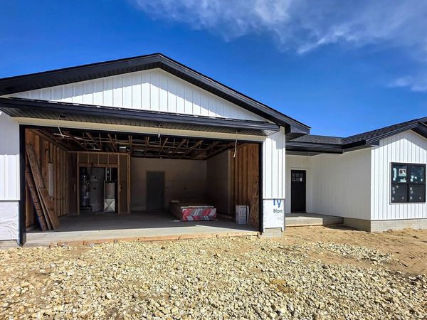 1805 Ashworth Drive, Cedar Falls, IA 50613