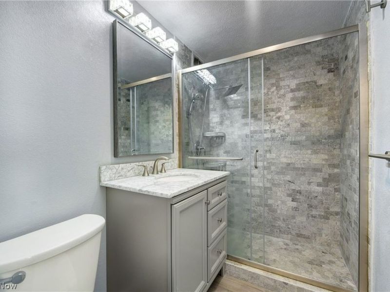 12520 Edgewater Drive , Unit 1506, Lakewood, OH 44107 Photo 20
