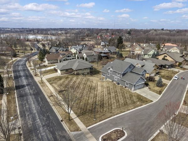 11 Arboredge Way, Fitchburg, WI 53711