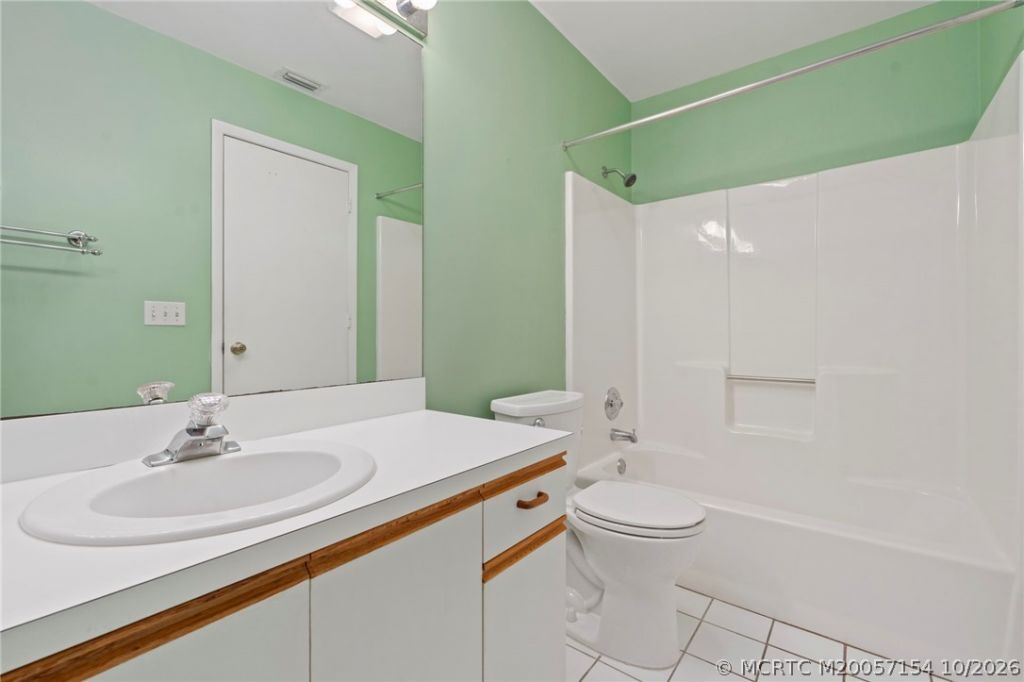 7130 SE Lillian Court , Stuart, FL 34997 Photo