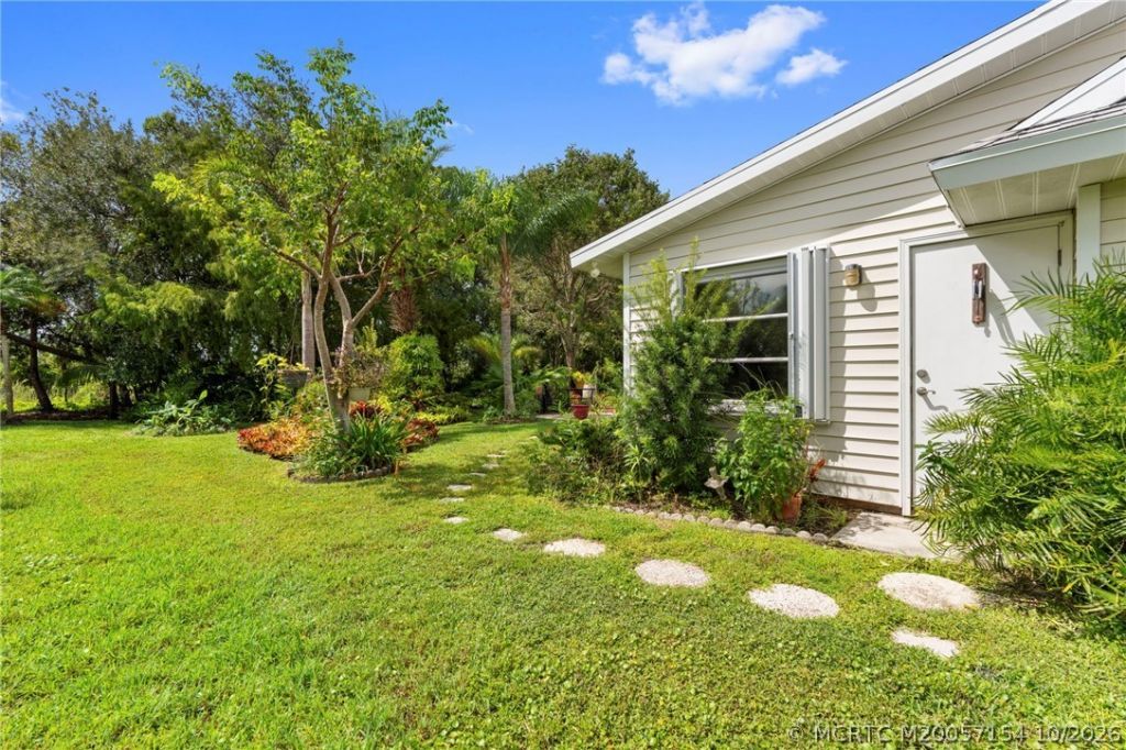 7130 SE Lillian Court , Stuart, FL 34997 Photo