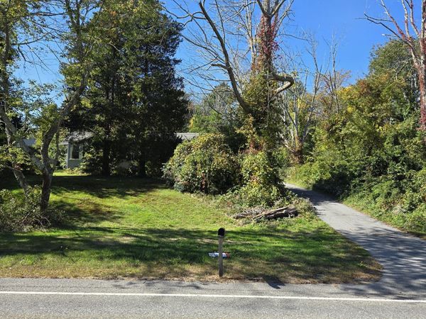 410 Bedford St, Lakeville, MA 02347