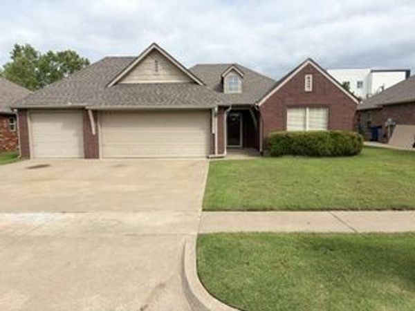 11211 N 133rd East Avenue , Owasso, OK 74055
