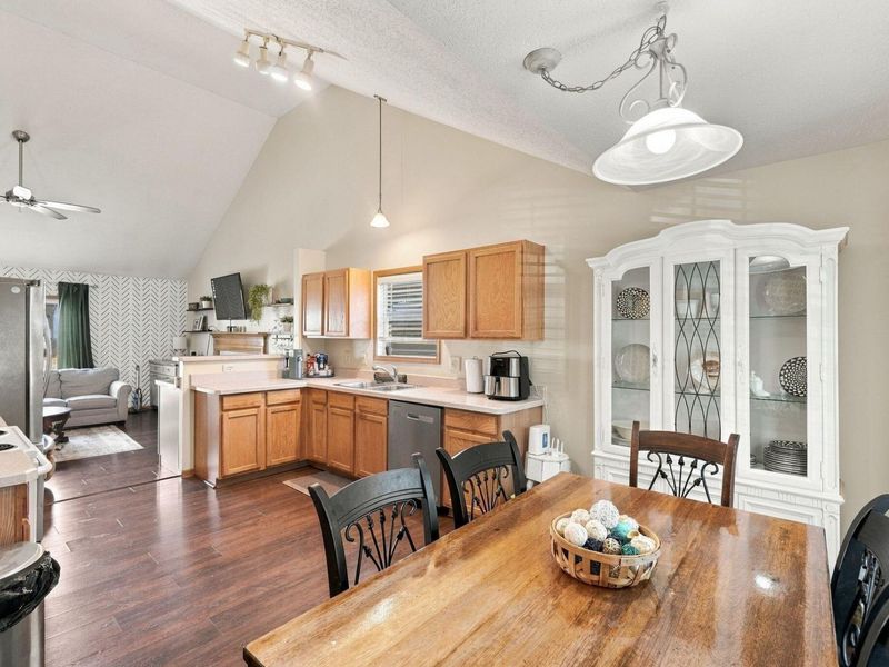 5850 Wellbrid Drive, Galloway, OH 43119 Photo 16