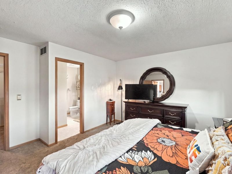 5850 Wellbrid Drive, Galloway, OH 43119 Photo 19