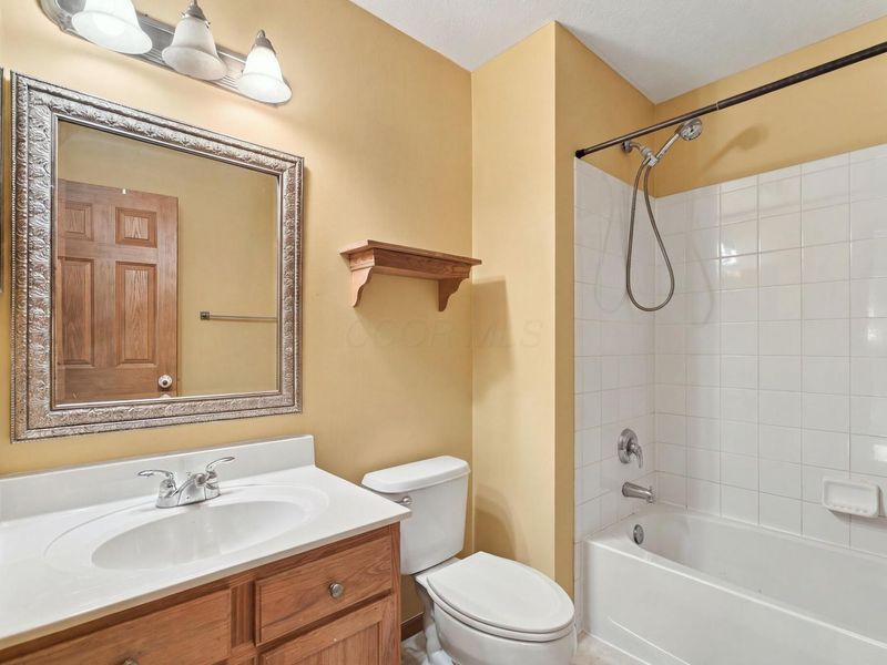 5850 Wellbrid Drive, Galloway, OH 43119 Photo 27