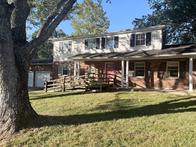 2476 Country Place, Ohio Township, OH 45157 Photo 2