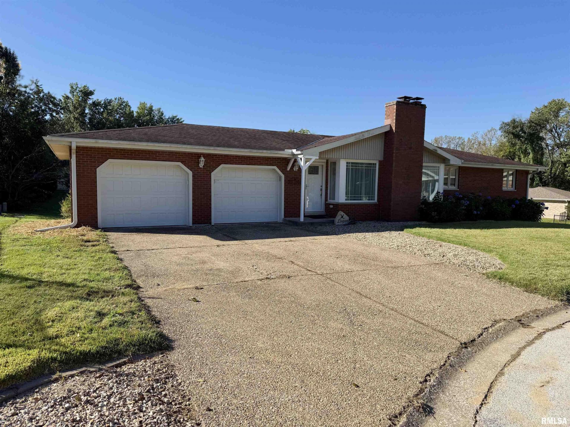 2910 Chateau Court, Quincy, IL 62301 Main Photo