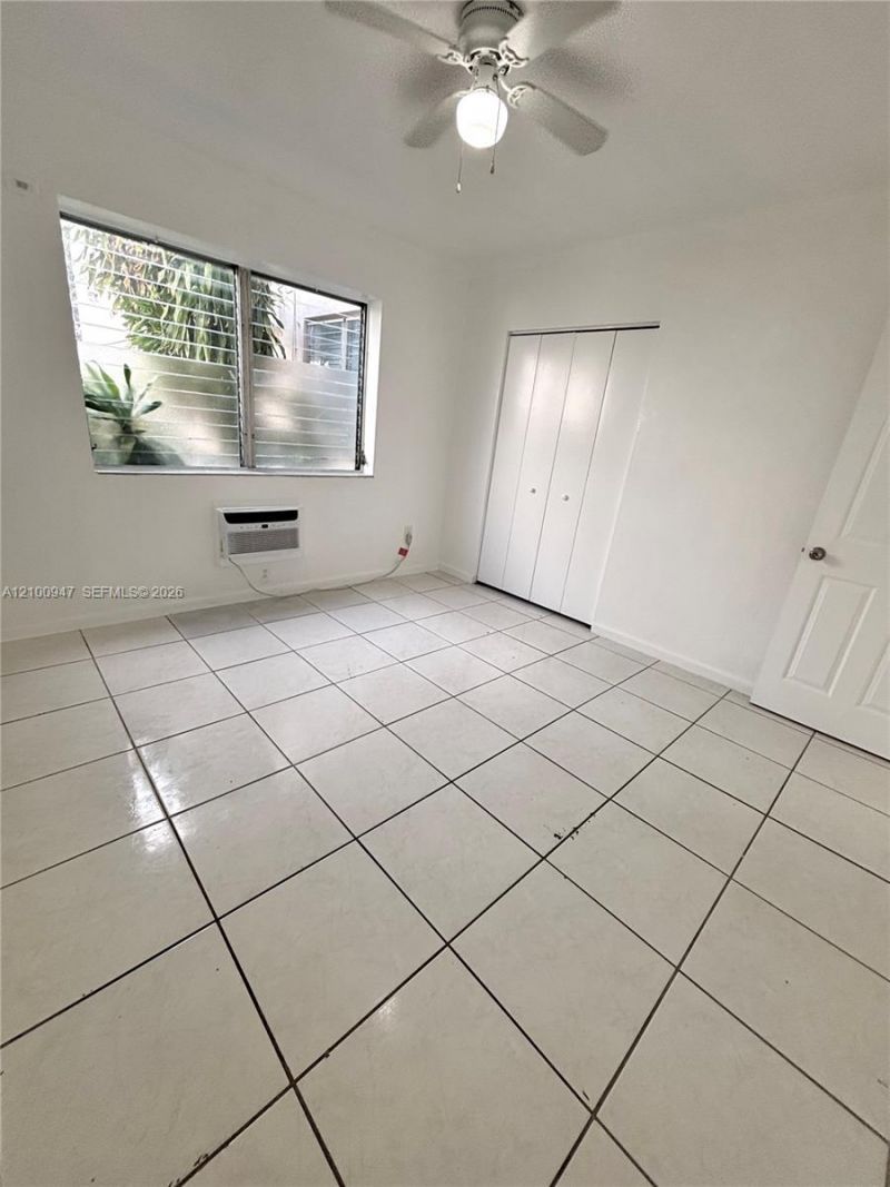 29 Navarre Ave, Unit 6, Coral Gables, FL 33134 Photo