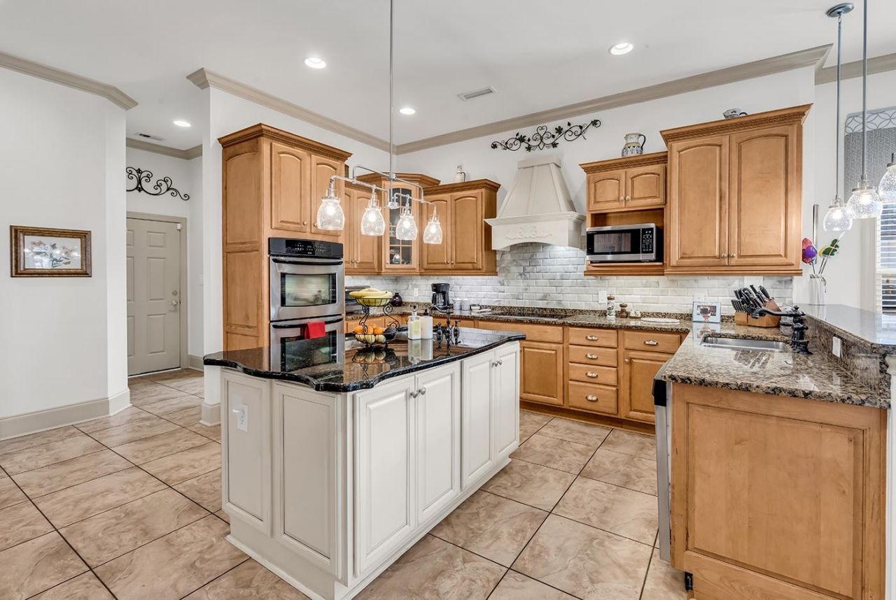 801 Bluffview Dr. Photo 21