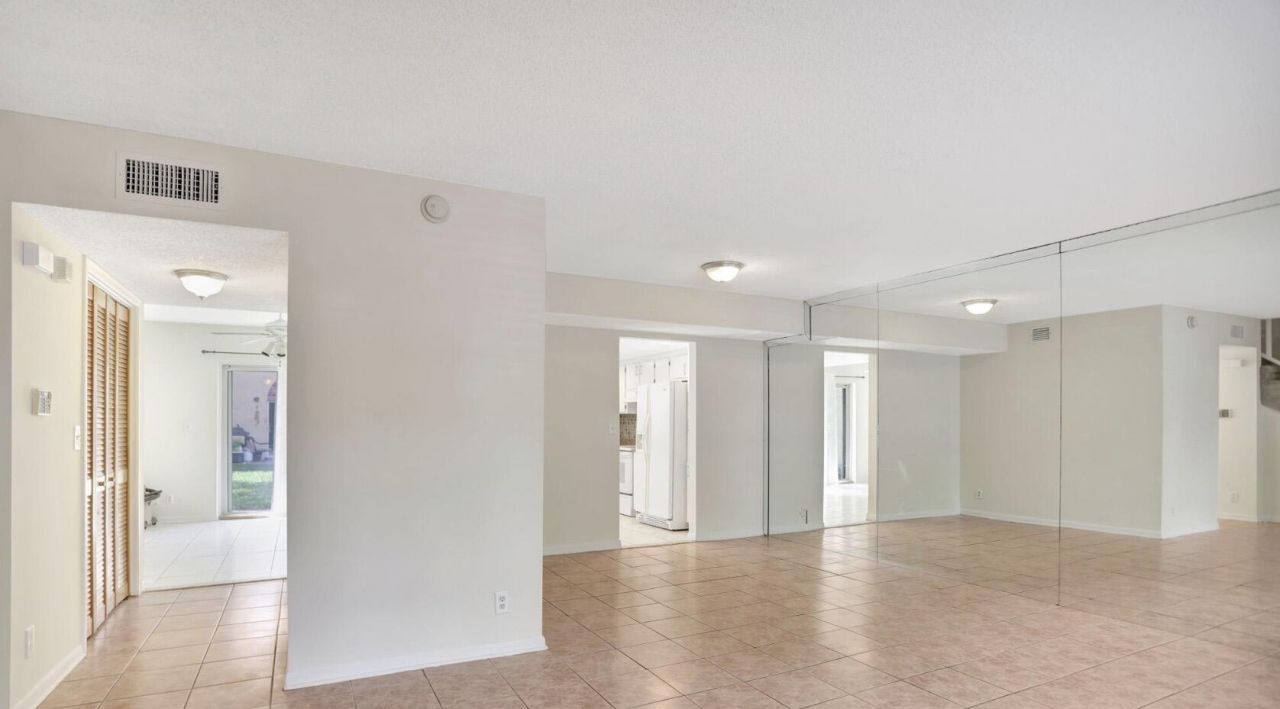 3056 Riverside Drive, Unit 6C, Coral Springs, FL 33065 Photo