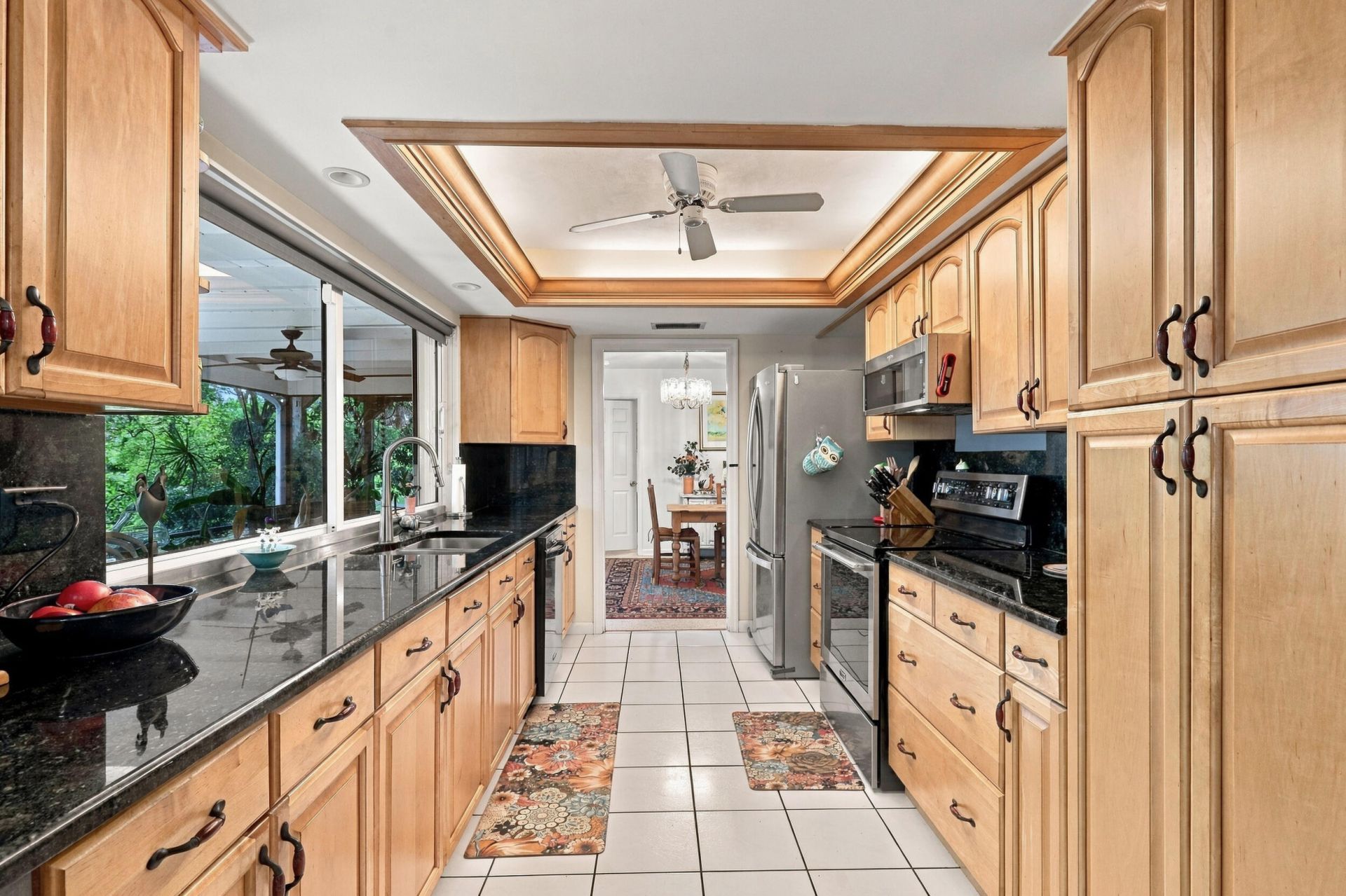 9714 Honeysuckle Avenue, Palm Beach Gardens, FL 33410 Photo