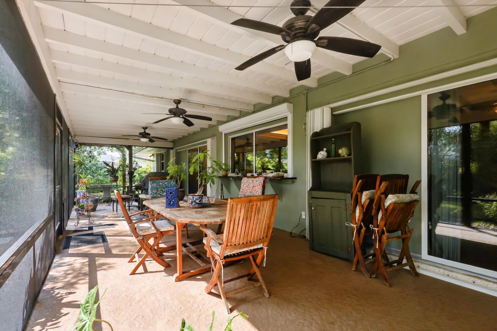 9714 Honeysuckle Avenue, Palm Beach Gardens, FL 33410 Photo