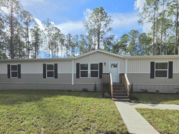 4345 Edward St, Hastings, FL 32145