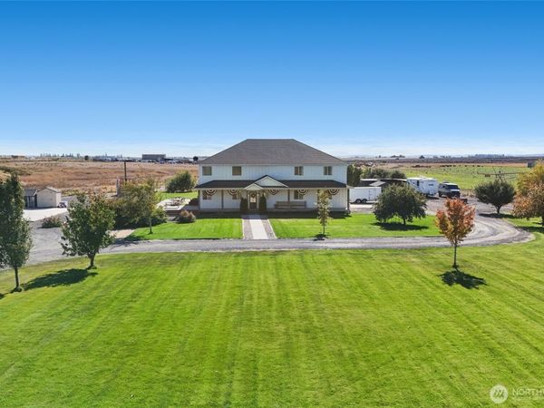 14325 NE Road 1, Moses Lake, WA 98837