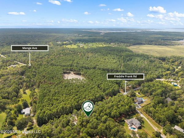 Nhn Freddie Frank Road, Pass Christian, MS 39571
