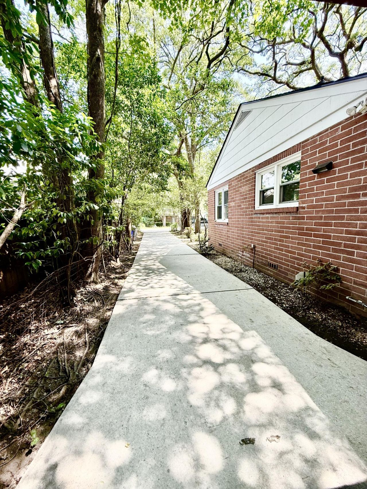 1171 Braddock Avenue Photo 5