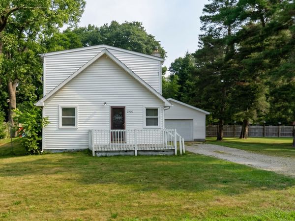 2900 Risdale Avenue, Lansing, MI 48911