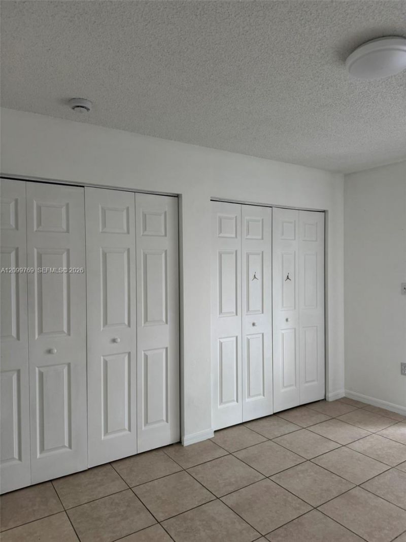 2091 W 54th Ter , Unit 37, Hialeah, FL 33016 Photo